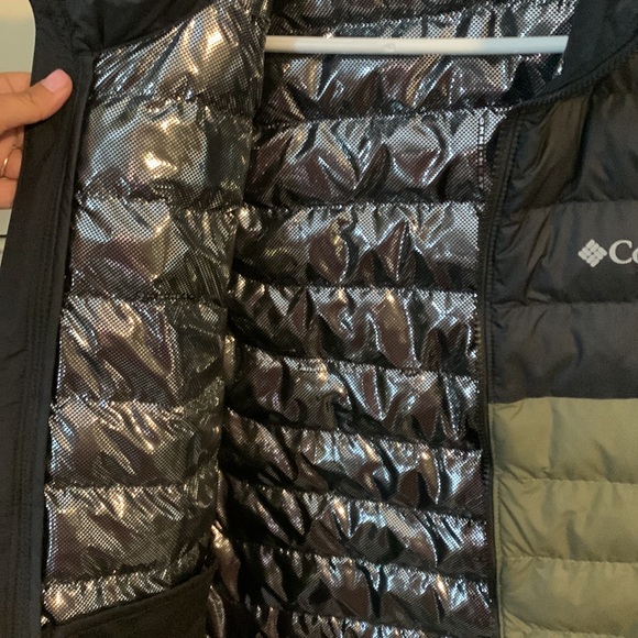 Columbia Vest - Picture 4 of 4